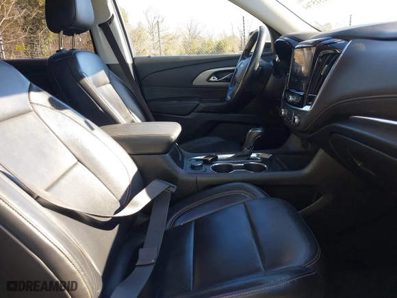 2020 Chevrolet Traverse LT Leather with VIN 1GNEVHKWXLJ305678, listed as a IAAI auction lot 41315764 with 64,323 mi miles. Bid and sale history available at carsss.com. Image 5.