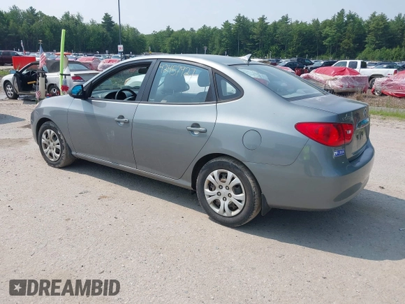 2010 Hyundai Elantra GLS z VIN KMHDU4AD6AU910823, wystawiony jako IAAI lot #42457927 z przebiegiem 168 803 mil mil oraz . Historia ofert i sprzedaży dostępna na DreamBid. Obrazek 3.
