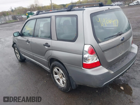 2006 Subaru Forester 2.5 X with VIN JF1SG63696H711784, listed as a IAAI auction lot 41966417 with 217,219 mi miles. Bid and sale history available at carsss.com. Image 3.