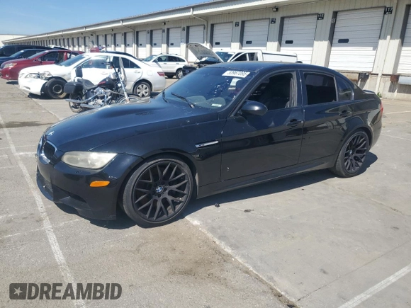 2011 BMW M3 z VIN WBSPM9C50BE202463, wystawiony jako Copart lot #53967095 z przebiegiem 128 460 mil mil oraz Tytuł czysty. Historia ofert i sprzedaży dostępna na DreamBid. Obrazek 1.