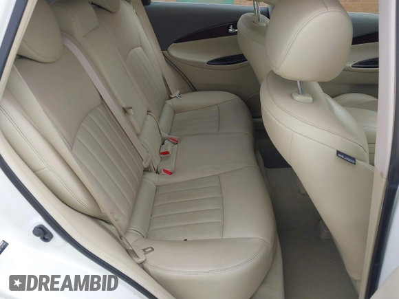 2015 Infiniti QX50 Journey with VIN JN1BJ0HP1FM730740, listed as a IAAI auction lot 41472903 with 129,300 mi miles. Bid and sale history available at carsss.com. Image 8.