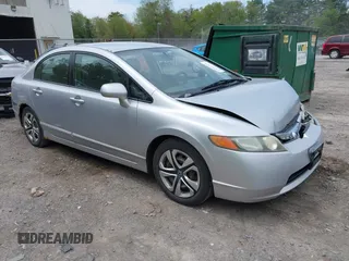 2008 Honda Civic LX z VIN 2HGFA16558H322853, wystawiony jako IAAI lot #42289471 z przebiegiem 190 004 mil mil oraz . Historia ofert i sprzedaży dostępna na DreamBid. Obrazek 1.