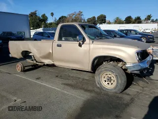 1993 Toyota T100 z VIN JT4VD20C5P0005978, wystawiony jako Copart lot #80282574 z przebiegiem Nie podano mil oraz Szkoda całkowita • Salvage title. Historia ofert i sprzedaży dostępna na DreamBid. Obrazek 4.