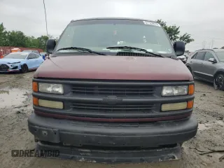 2001 Chevrolet Express z VIN 1GAHG39R511219607, wystawiony jako Copart lot #57126675 z przebiegiem 228 975 mil mil oraz Szkoda całkowita • Salvage title. Historia ofert i sprzedaży dostępna na DreamBid. Obrazek 5.