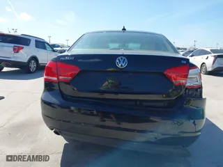 2012 Volkswagen Passat SE w/Sunroof with VIN 1VWBH7A38CC063186, listed as a IAAI auction lot 41700992 with 151,454 mi miles. Bid and sale history available at carsss.com. Image 16.