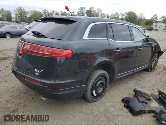 2015 Lincoln MKT with VIN 2LMHJ5NK9FBL04491, listed as a Copart auction lot 81691854 with 334,735 mi miles and Non Repairable. Bid and sale history available at DreamBid. Image 3.
