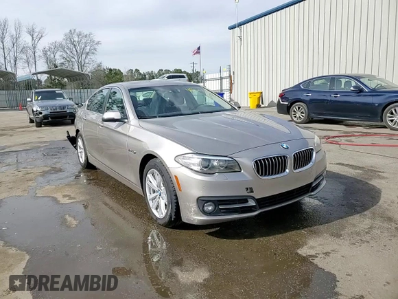 2015 BMW 5 Series 528i z VIN WBA5A5C52FD520349, wystawiony jako Copart lot #45208355 z przebiegiem 99 199 mil mil oraz Szkoda całkowita • Salvage title. Historia ofert i sprzedaży dostępna na DreamBid. Obrazek 14.