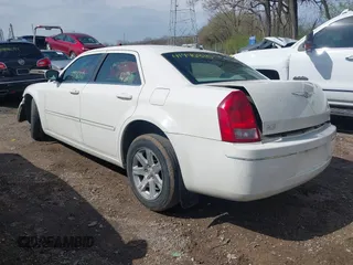 2006 Chrysler 300 Touring with VIN 2C3KA53G56H524944, listed as a IAAI auction lot 41946310 with 193,945 mi miles and . Bid and sale history available at DreamBid. Image 3.