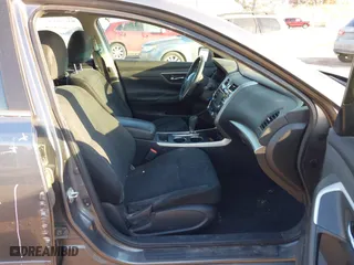 2015 Nissan Altima 2.5 SV with VIN 1N4AL3AP4FC438025, listed as a IAAI auction lot 41657713 with 192,870 mi miles. Bid and sale history available at carsss.com. Image 5.
