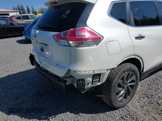 2016 Nissan Rogue SL with VIN 5N1AT2MV7GC866067, listed as a IAAI auction lot 42023831 with 94,727 mi miles and . Bid and sale history available at DreamBid. Image 6.