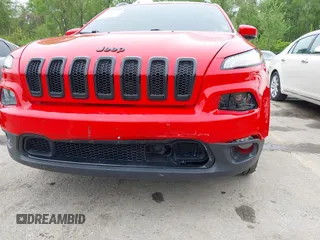 2018 Jeep Cherokee Limited z VIN 1C4PJMDB4JD602540, wystawiony jako IAAI lot #42100732 z przebiegiem 84 567 mil mil oraz . Historia ofert i sprzedaży dostępna na DreamBid. Obrazek 18.