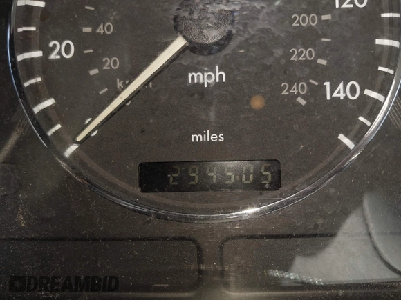 2004 Mercedes-Benz M 350 with VIN 4JGAB57E64A506988, listed as a IAAI auction lot 42219772 with 294,505 mi miles and . Bid and sale history available at DreamBid. Image 7.