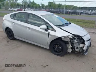 2012 Toyota Prius One z VIN JTDKN3DU3C5467882, wystawiony jako IAAI lot #42176793 z przebiegiem 300 772 mil mil oraz . Historia ofert i sprzedaży dostępna na DreamBid. Obrazek 1.