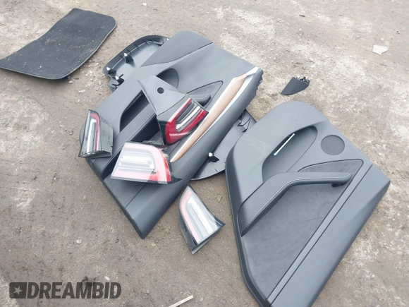 2023 Tesla Model 3 с VIN 5YJ3E1EA2PF475070, выставлен на аукционе IAAI как лот 41948023 с пробегом 61 178 миль миль и . История ставок и продаж доступна на DreamBid. Изображение 12.