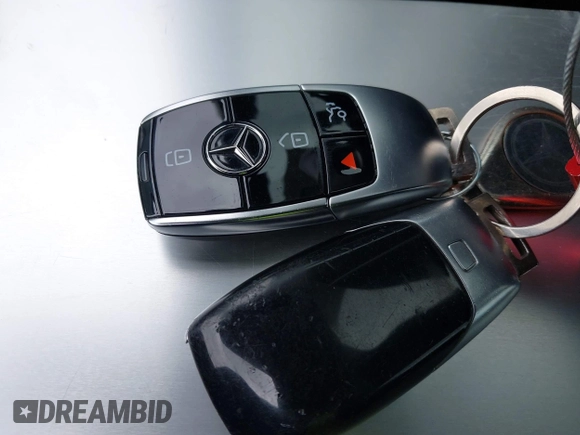 2019 Mercedes-Benz E 300 z VIN WDDZF4JB9KA611936, wystawiony jako IAAI lot #42101144 z przebiegiem 82 805 mil mil oraz . Historia ofert i sprzedaży dostępna na DreamBid. Obrazek 11.