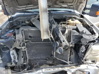 2010 Ford F-350 z VIN 1FTWW3A54AEA05825, wystawiony jako Copart lot #52912535 z przebiegiem 325 071 mil mil oraz Szkoda całkowita • Salvage title. Historia ofert i sprzedaży dostępna na DreamBid. Obrazek 11.