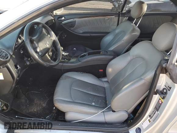 2009 Mercedes-Benz CLK 550 with VIN WDBTJ72J49F263822, listed as a Copart auction lot 86563524 with Not Provided miles and Salvage Title. Bid and sale history available at DreamBid. Image 7.