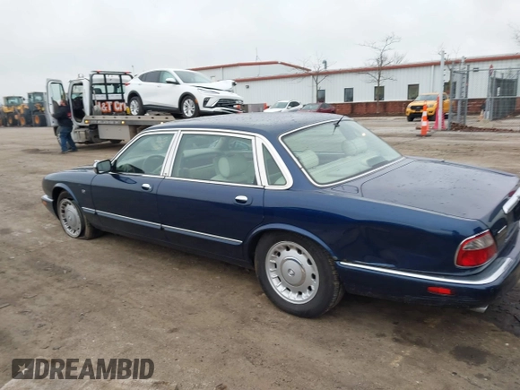 1998 Jaguar XJ Vanden Plas with VIN SAJKX6246WC832202, listed as a IAAI auction lot 41218807 with 96,589 mi miles and . Bid and sale history available at DreamBid. Image 3.