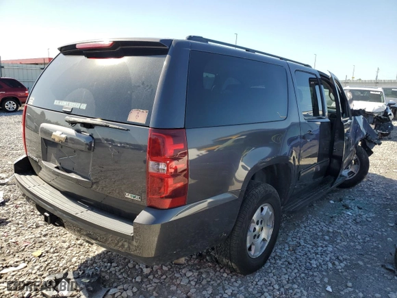 2010 Chevrolet Suburban Commercial with VIN 1GNUKHE39AR226118, listed as a Copart auction lot 73814434 with 195,094 mi miles and Salvage Title. Bid and sale history available at carsss.com. Image 3.