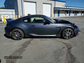 2023 Toyota 86 z VIN JF1ZNBB16P9761640, wystawiony jako Copart lot #76033734 z przebiegiem 18 043 mil mil oraz Szkoda całkowita • Salvage title. Historia ofert i sprzedaży dostępna na DreamBid. Obrazek 10.