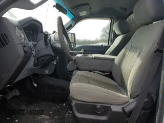 2012 Ford F-250 XL z VIN 1FTBF2B63CEA19489, wystawiony jako Copart lot #50071255 z przebiegiem 124 268 mil mil oraz Szkoda całkowita • Salvage title. Historia ofert i sprzedaży dostępna na DreamBid. Obrazek 7.