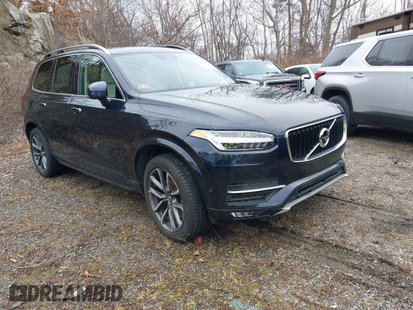 2016 Volvo XC90 T6 Momentum with VIN YV4A22PK5G1061802, listed as a IAAI auction lot 38577183 with 109,291 mi miles. Bid and sale history available at carsss.com. Image 1.