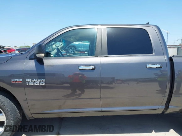 2016 Ram 1500 Lone Star z VIN 1C6RR6LT5GS209519, wystawiony jako IAAI lot #41983512 z przebiegiem 197 647 mil mil oraz . Historia ofert i sprzedaży dostępna na DreamBid. Obrazek 14.