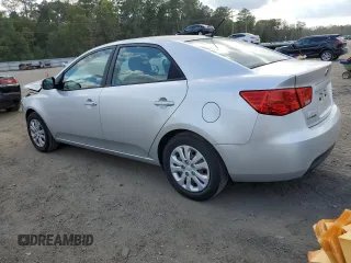 2013 Kia Forte EX with VIN KNAFU4A25D5696771, listed as a Copart auction lot 72804453 with 140,173 mi miles and Clean Title. Bid and sale history available at carsss.com. Image 2.
