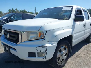 2009 Honda Ridgeline RT with VIN 5FPYK16269B109807, listed as a IAAI auction lot 42056354 with Not Provided miles. Bid and sale history available at carsss.com. Image 6.