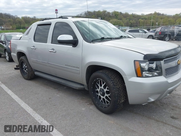2011 Chevrolet Avalanche LTZ with VIN 3GNTKGE36BG337863, listed as a IAAI auction lot 42026377 with 207,116 mi miles and . Bid and sale history available at DreamBid. Image 1.