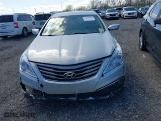 2017 Hyundai Azera with VIN KMHFG4JG4HA588091, listed as a IAAI auction lot 41983350 with 99,801 mi miles. Bid and sale history available at carsss.com. Image 12.