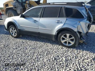 2014 Subaru Outback Limited with VIN 4S4BRDMC0E2316791, listed as a Copart auction lot 41804835 with 81,152 mi miles and Salvage title. Bid and sale history available at DreamBid. Image 2.