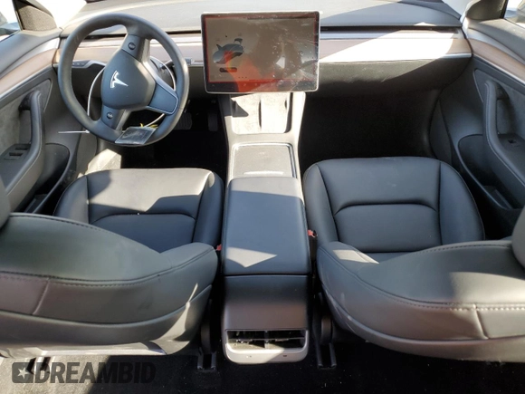 2023 Tesla Model 3 z VIN 5YJ3E1EA6PF681833, wystawiony jako Copart lot #55557834 z przebiegiem 36 522 mil mil oraz Szkoda całkowita • Salvage title. Historia ofert i sprzedaży dostępna na DreamBid. Obrazek 8.