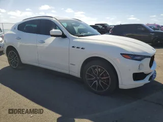 2018 Maserati Levante S GranSport z VIN ZN661YUS7JX268861, wystawiony jako Copart lot #88175995 z przebiegiem 41 748 mil mil oraz Szkoda całkowita • Salvage title. Historia ofert i sprzedaży dostępna na DreamBid. Obrazek 4.