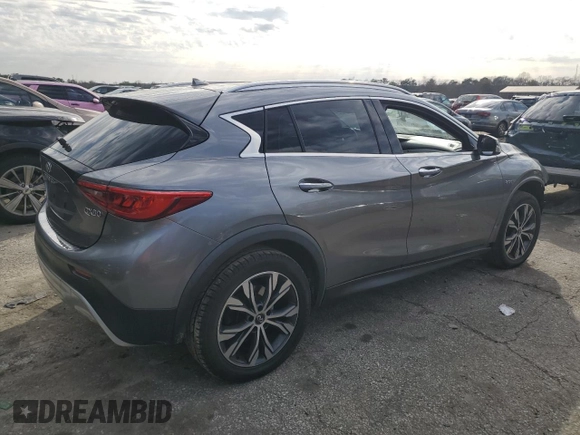 2017 Infiniti QX30 Luxury z VIN SJKCH5CR2HA020394, wystawiony jako Copart lot #44403755 z przebiegiem 85 179 mil mil oraz Szkoda całkowita • Salvage title. Historia ofert i sprzedaży dostępna na DreamBid. Obrazek 3.