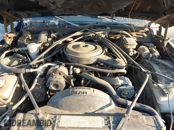 1986 Cadillac Fleetwood z VIN 1G6DW69Y7G9732954, wystawiony jako IAAI lot #41780373 z przebiegiem 61 222 mil mil oraz . Historia ofert i sprzedaży dostępna na DreamBid. Obrazek 10.