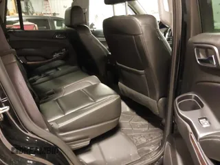 2017 Chevrolet Tahoe LT z VIN 1GNSKBKC6HR310870, wystawiony jako IAAI lot #41975056 z przebiegiem 124 418 mil mil oraz . Historia ofert i sprzedaży dostępna na DreamBid. Obrazek 8.