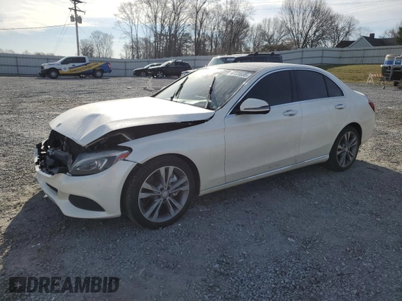 2017 Mercedes-Benz C 300 z VIN 55SWF4JBXHU196024, wystawiony jako Copart lot #42220035 z przebiegiem 95 899 mil mil oraz Szkoda całkowita • Salvage title. Historia ofert i sprzedaży dostępna na DreamBid. Obrazek 1.