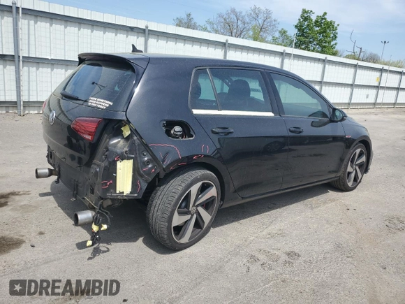 2018 Volkswagen GTI S z VIN 3VW547AU2JM288605, wystawiony jako Copart lot #53961235 z przebiegiem 121 304 mil mil oraz Szkoda całkowita • Salvage title. Historia ofert i sprzedaży dostępna na DreamBid. Obrazek 3.