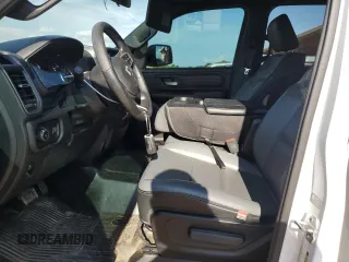 2022 Ram 1500 z VIN 1C6RRENG5NN241263, wystawiony jako Copart lot #67242344 z przebiegiem 83 443 mil mil oraz Szkoda całkowita • Salvage title. Historia ofert i sprzedaży dostępna na DreamBid. Obrazek 7.