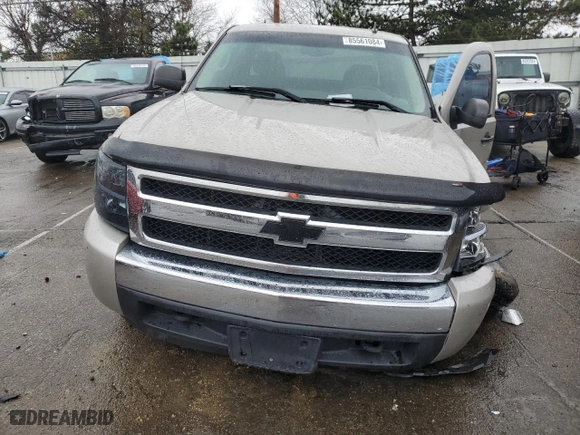 2007 Chevrolet Silverado 1500 LT w/1LT with VIN 1GCEK19C87Z525008, listed as a Copart auction lot 85561084 with 199,341 mi miles and Salvage Title. Bid and sale history available at carsss.com. Image 5.