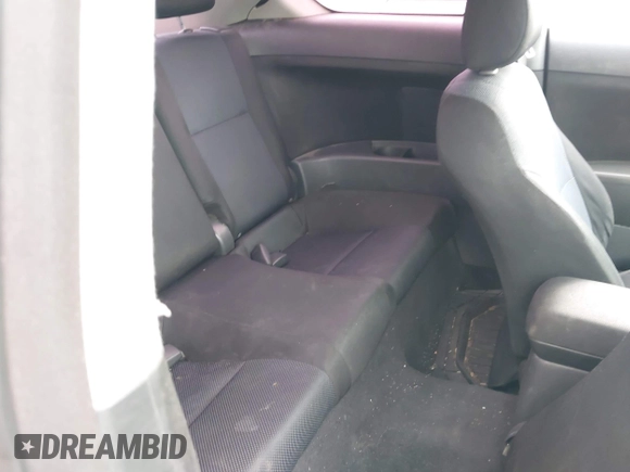 2006 Scion tC z VIN JTKDE177760091894, wystawiony jako IAAI lot #42465468 z przebiegiem 240 821 mil mil oraz . Historia ofert i sprzedaży dostępna na DreamBid. Obrazek 8.