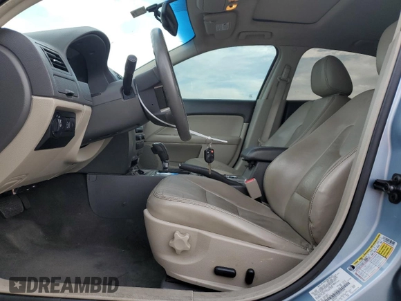 2010 Ford Fusion Hybrid z VIN 3FADP0L32AR211419, wystawiony jako Copart lot #50316755 z przebiegiem 72 651 mil mil oraz Szkoda całkowita • Salvage title. Historia ofert i sprzedaży dostępna na DreamBid. Obrazek 7.