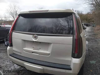 2015 Cadillac Escalade Premium with VIN 1GYS4CKJXFR293277, listed as a IAAI auction lot 41657816 with 93,140 mi miles. Bid and sale history available at carsss.com. Image 17.