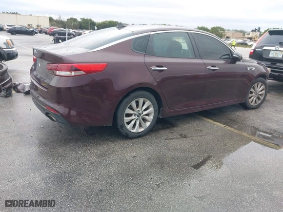 2017 Kia Optima LX with VIN 5XXGT4L32HG133274, listed as a IAAI auction lot 41369915 with 147,877 mi miles. Bid and sale history available at carsss.com. Image 4.