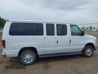2012 Ford Econoline Passenger XL z VIN 1FBNE3BL9CDA32236, wystawiony jako IAAI lot #42565078 z przebiegiem 146 983 mil mil oraz . Historia ofert i sprzedaży dostępna na DreamBid. Obrazek 13.