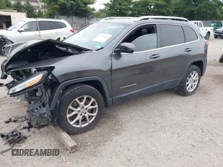 2016 Jeep Cherokee Altitude z VIN 1C4PJMCB6GW367931, wystawiony jako IAAI lot #42482796 z przebiegiem 87 178 mil mil oraz . Historia ofert i sprzedaży dostępna na DreamBid. Obrazek 2.