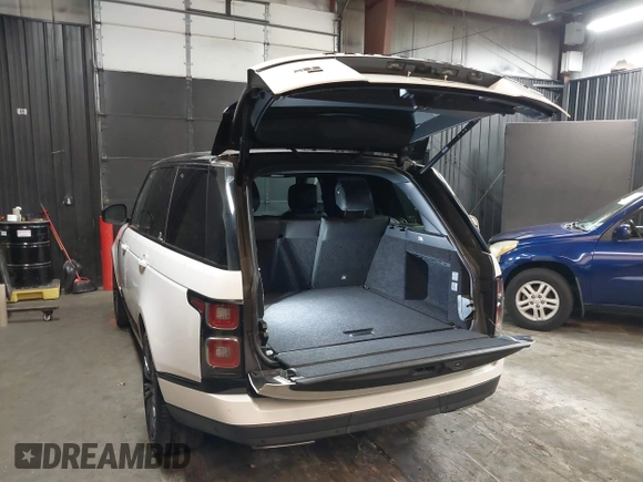 2021 Land Rover Range Rover Westminster with VIN SALGS2RU5MA438449, listed as a IAAI auction lot 40879962 with 25,523 mi miles and . Bid and sale history available at DreamBid. Image 3.