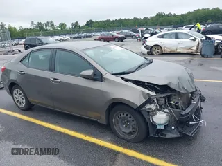 2018 Toyota Corolla L z VIN 2T1BURHE9JC092895, wystawiony jako IAAI lot #42326623 z przebiegiem 135 046 mil mil oraz . Historia ofert i sprzedaży dostępna na DreamBid. Obrazek 1.