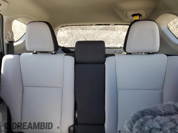 2018 Toyota RAV4 XLE with VIN 2T3RFREV0JW802429, listed as a Copart auction lot 49906515 with 53,544 mi miles and Salvage Title. Bid and sale history available at DreamBid. Image 10.